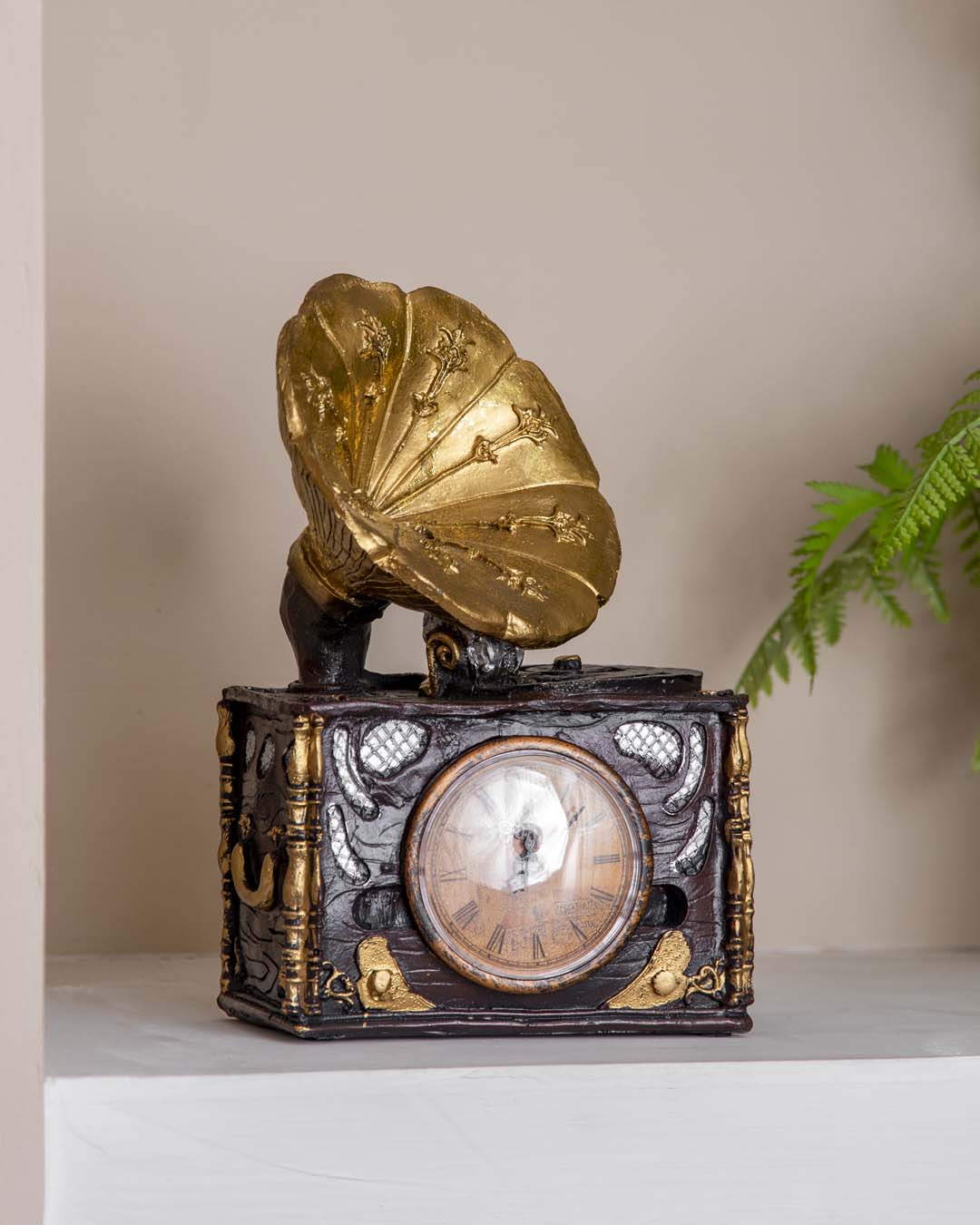 Vintage Gramophone Table Clock - The Decor Kart