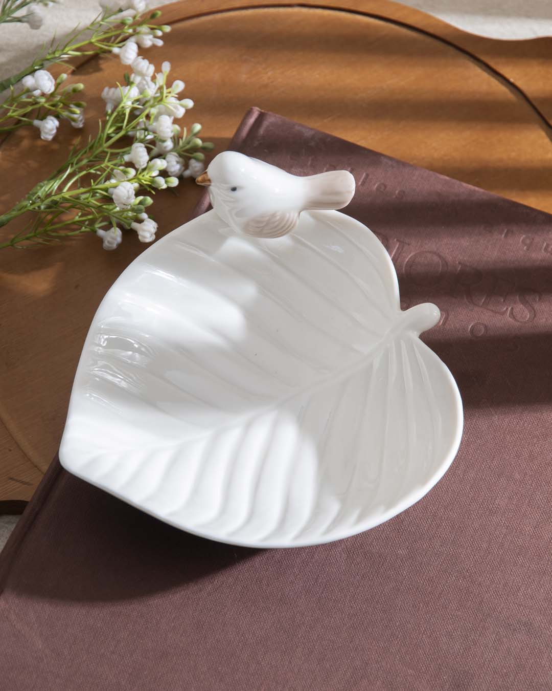 Bird on Leaf Ring Dish - White - The Decor Kart