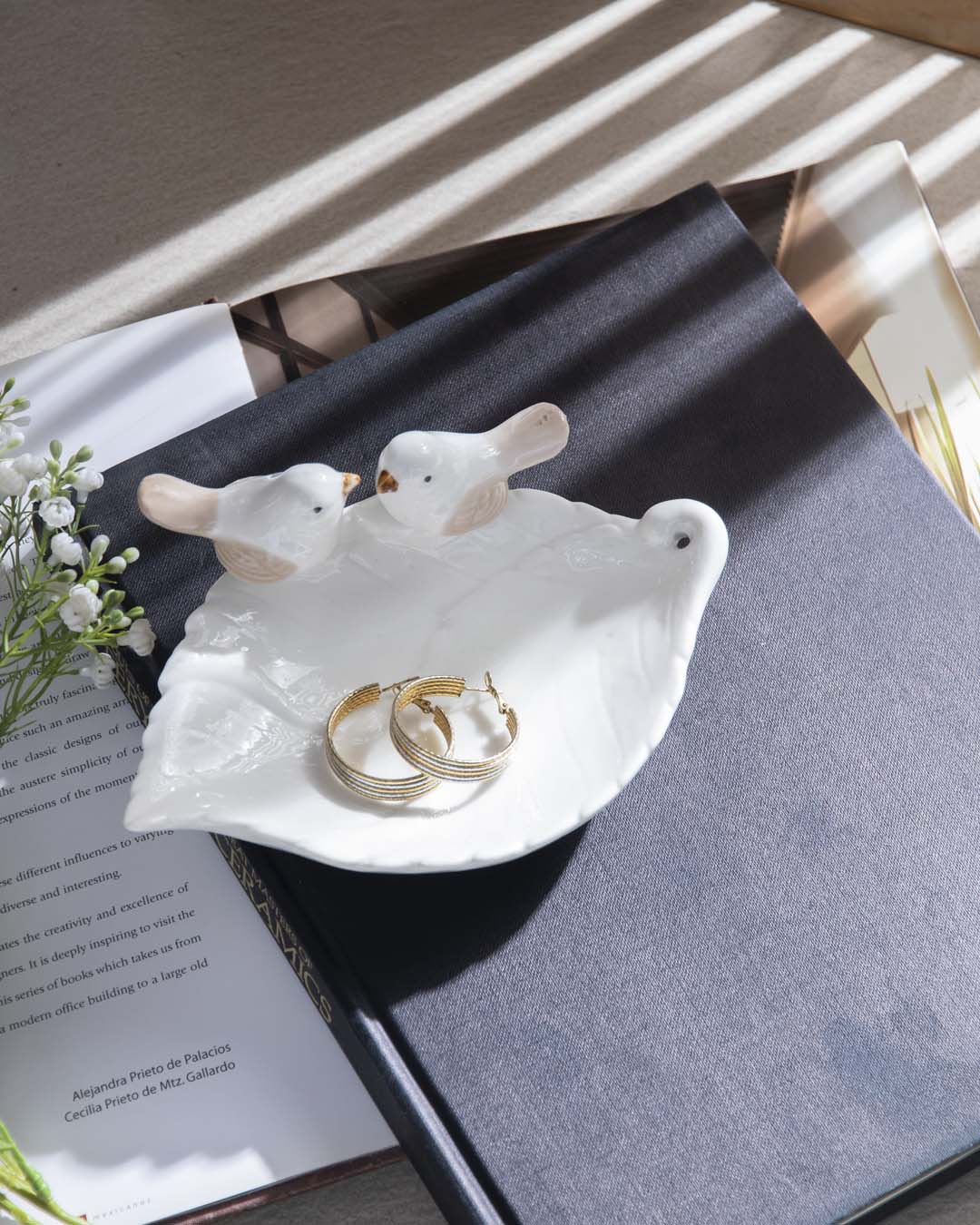 Bird on Leaf Ring Dish - White - The Decor Kart