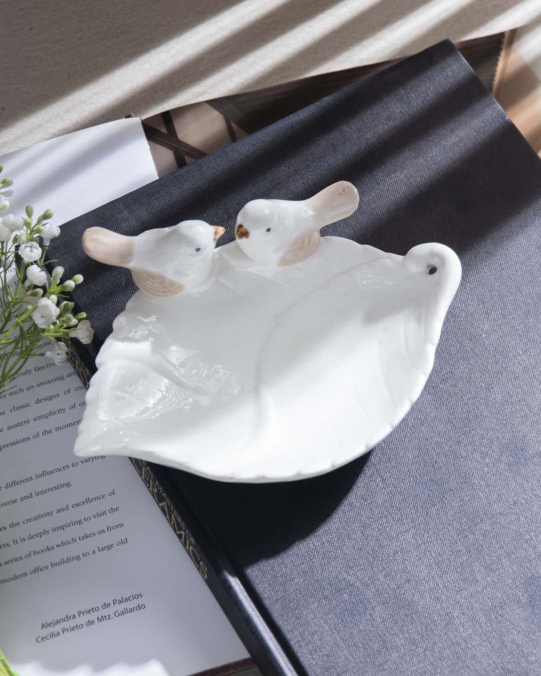 Bird on Leaf Ring Dish - White - The Decor Kart