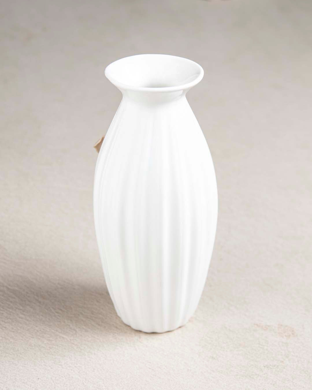 Carnation Bud Vase - The Decor Kart