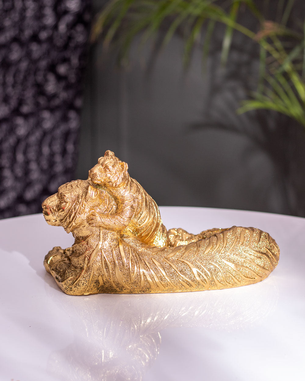 Mother Tiger & Baby Cub Statue - Gold - The Decor Kart