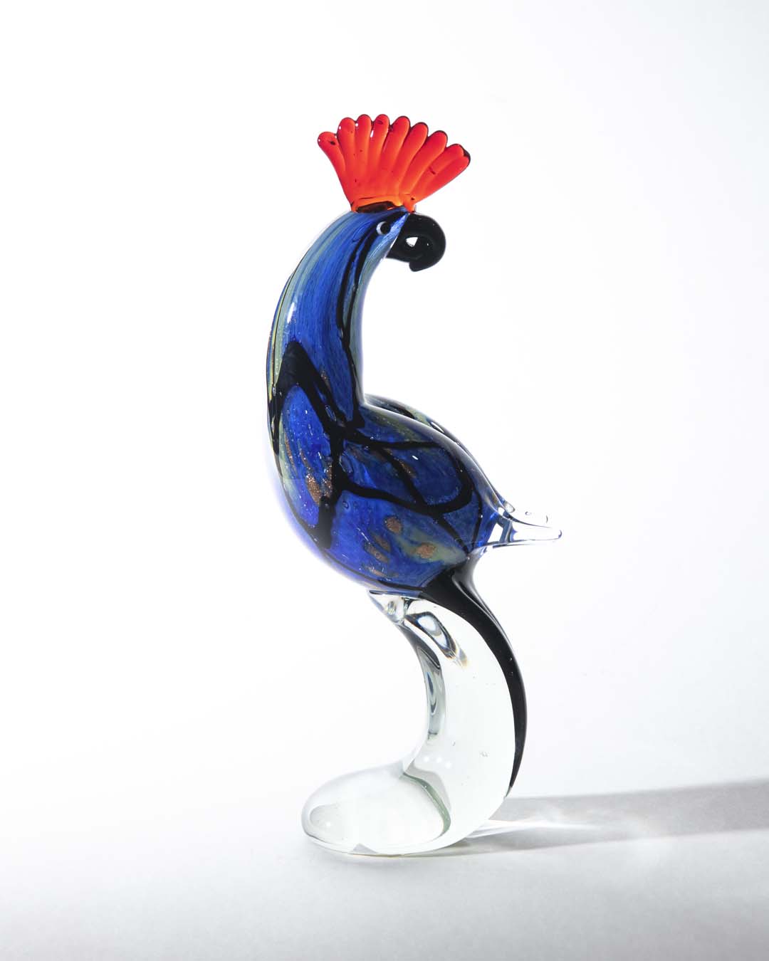 Looking Back Macaw Parrot Glass Figurine - The Decor Kart