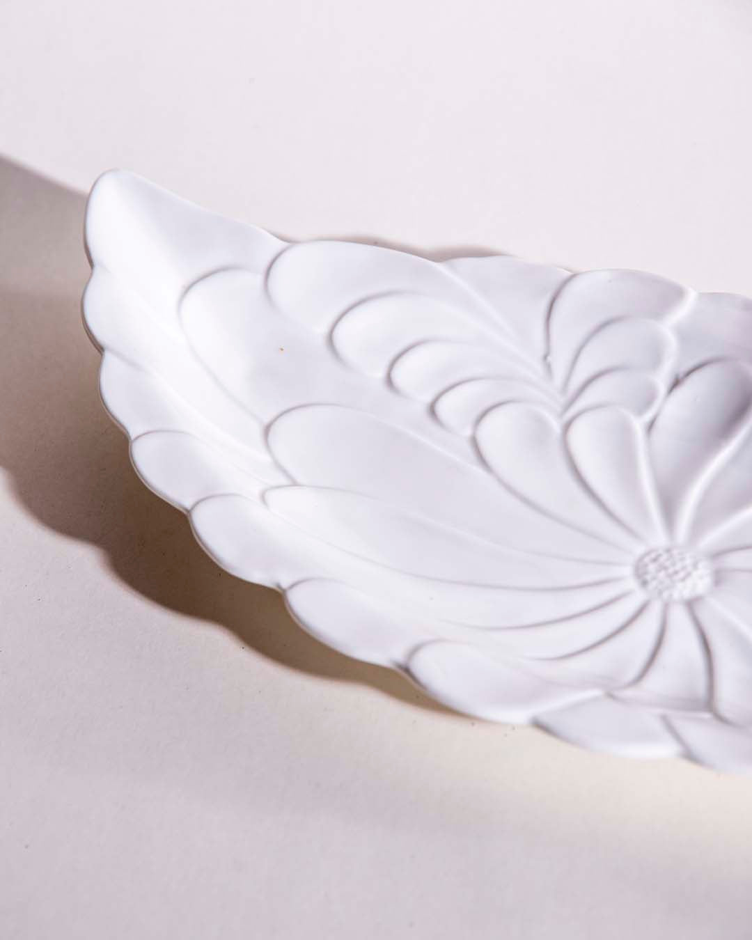 All White Embossed Serving Platter - The Decor Kart