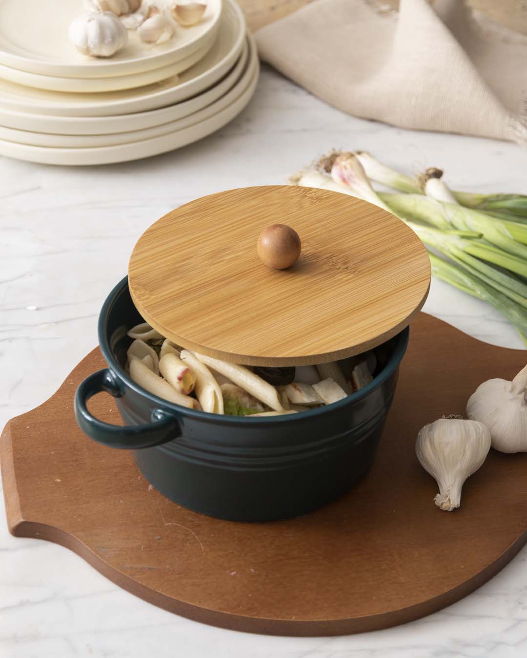 Enameled Buffet Casserole with Wood Lid - Small - The Decor Kart