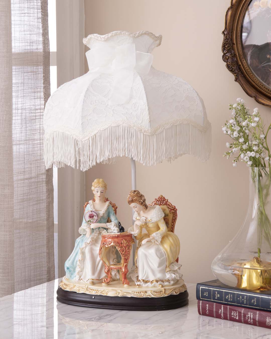 'Playing Chess' Capodimonte Figurine Lamp - The Decor Kart