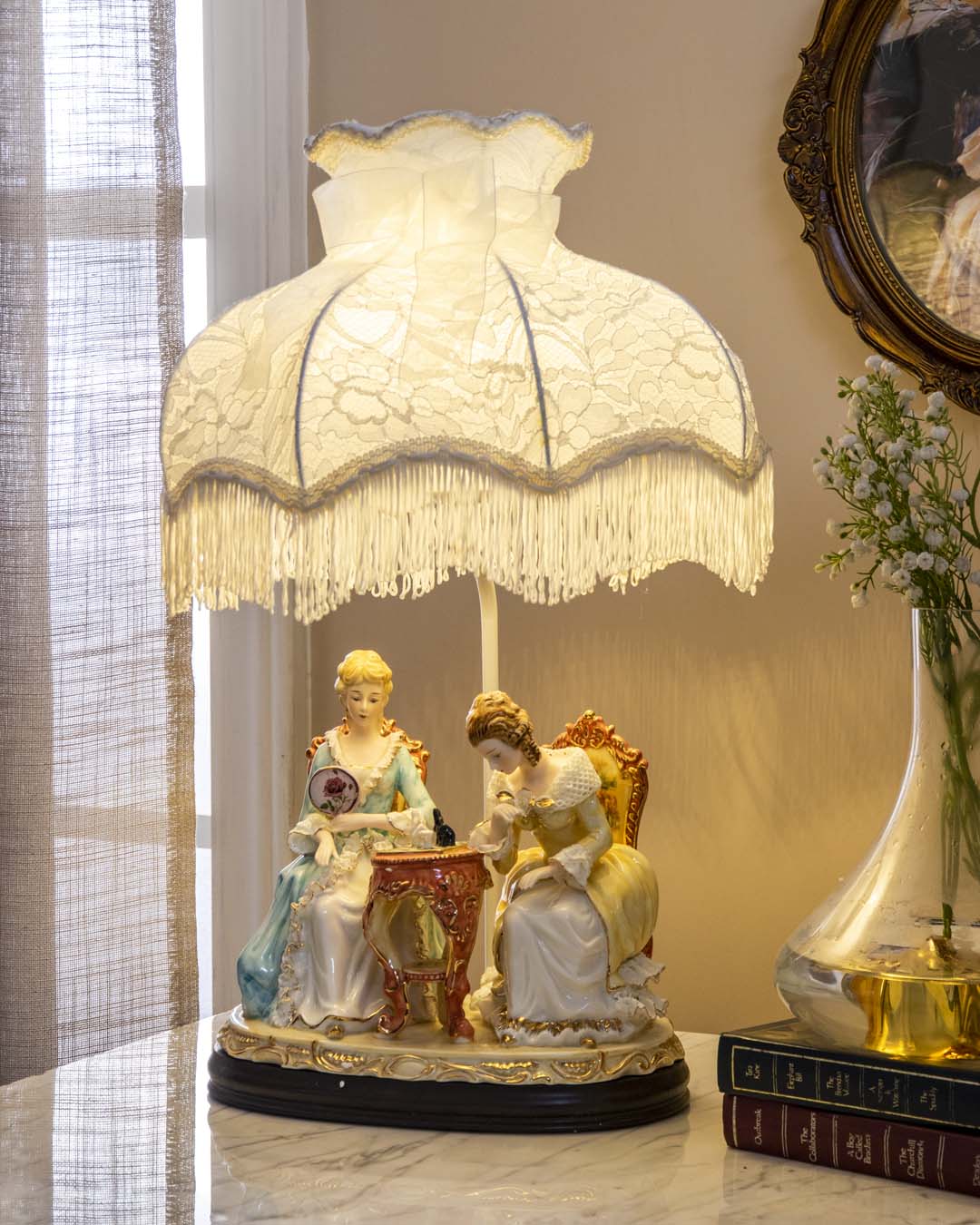 'Playing Chess' Capodimonte Figurine Lamp - The Decor Kart