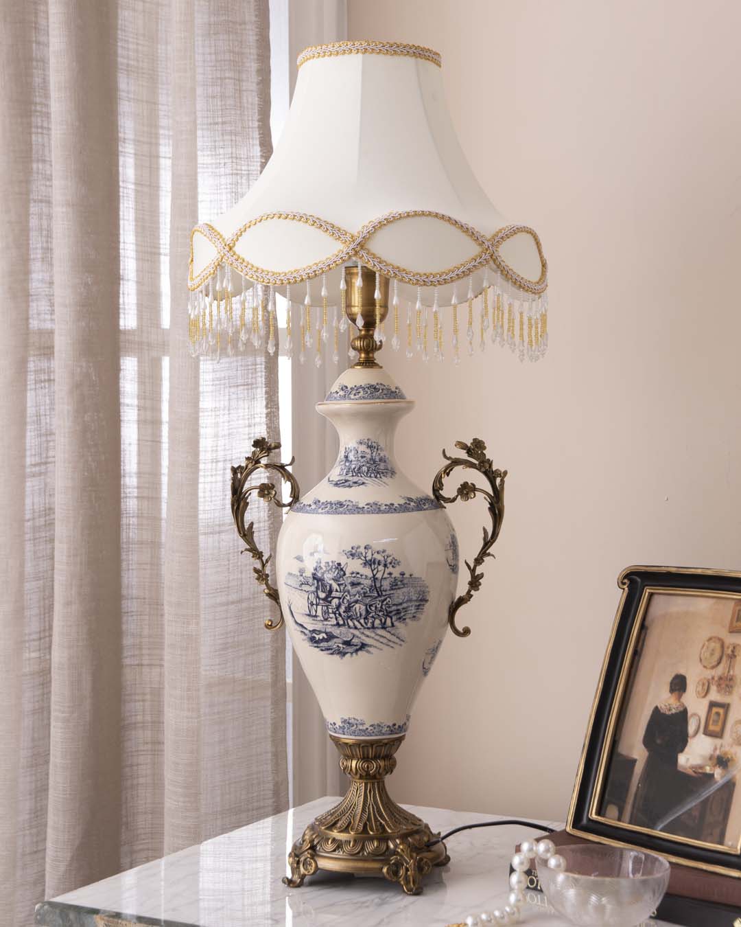 'Straffordshire' Ornamental Decorative Table Lamp - The Decor Kart