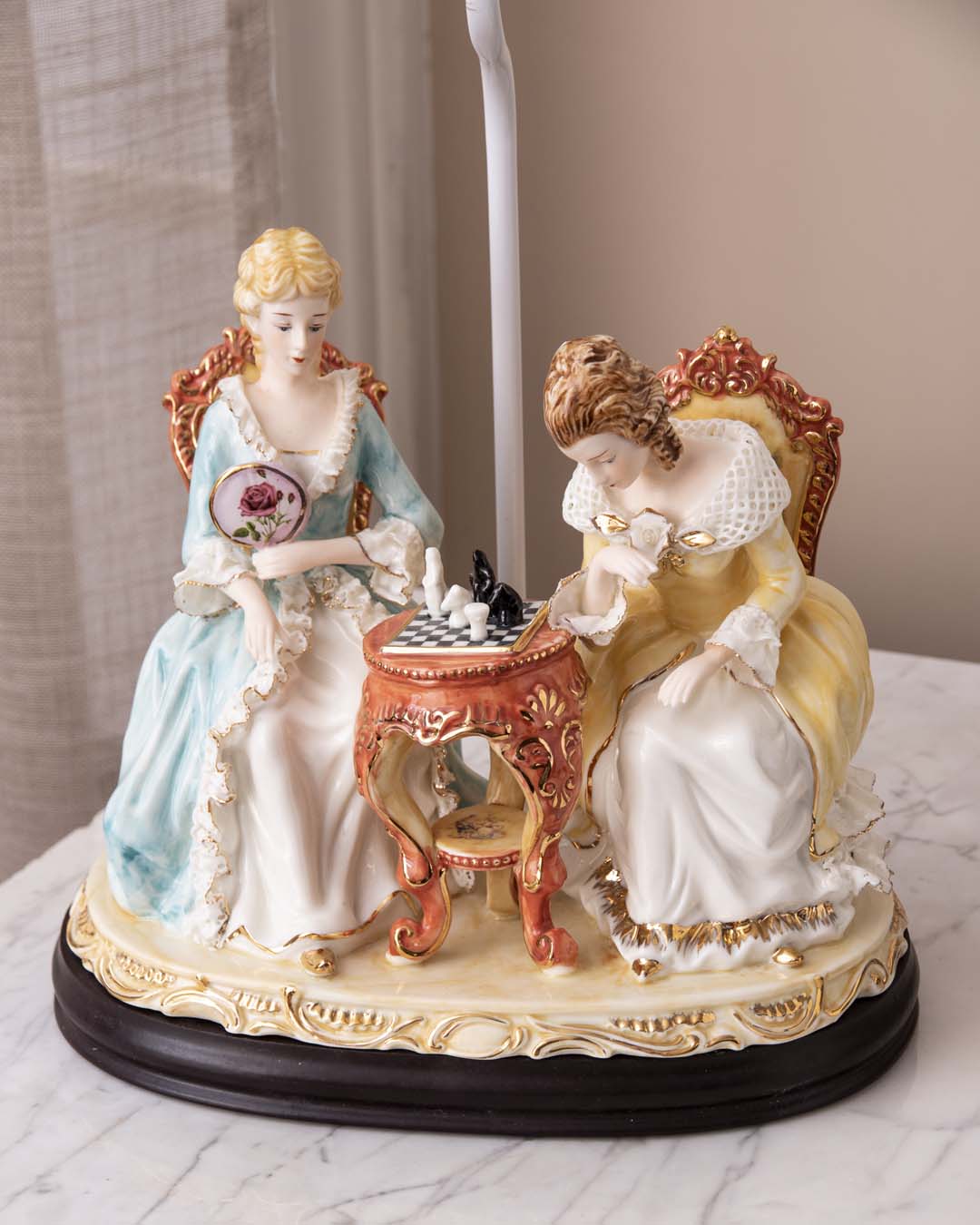 'Playing Chess' Capodimonte Figurine Lamp - The Decor Kart