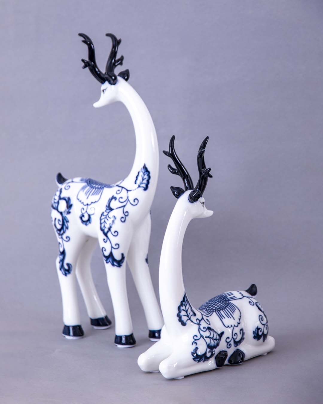 The Reindeer Porcelain Figurines - Set of 2 - The Decor Kart