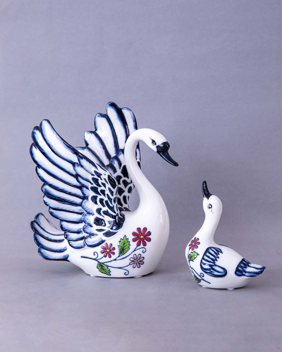 Serene Swan Fine Porcelain Sculpture - Set of 2 - The Decor Kart