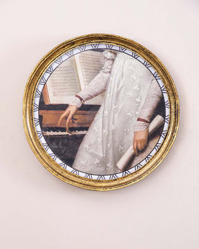 Round 'Melodic' Hanging Photo Frame - The Decor Kart