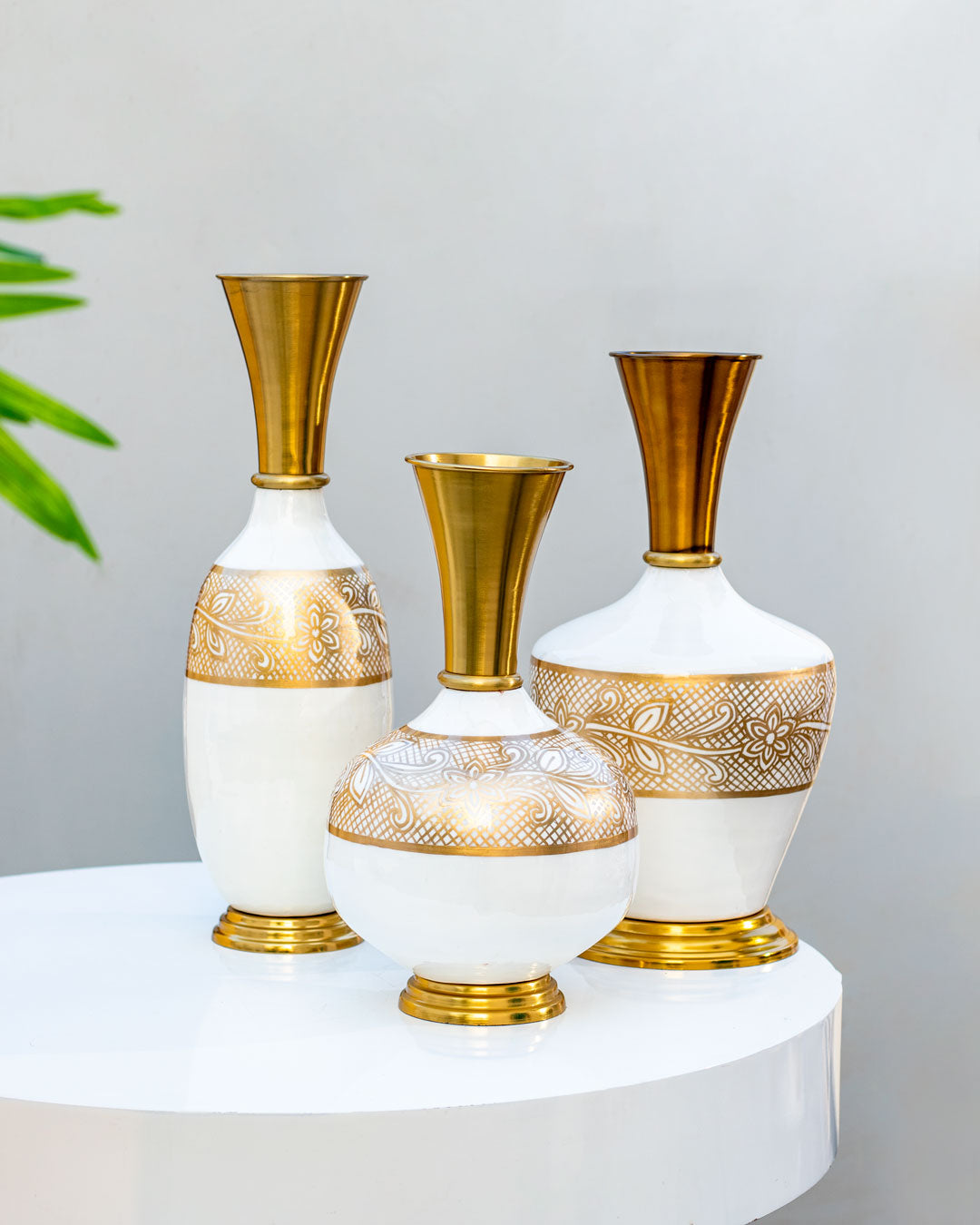 Melting Stone Pot Shaped Vase - White