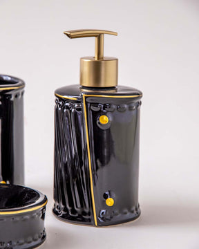 Gilded Closure 4-Piece Bath Set - Black