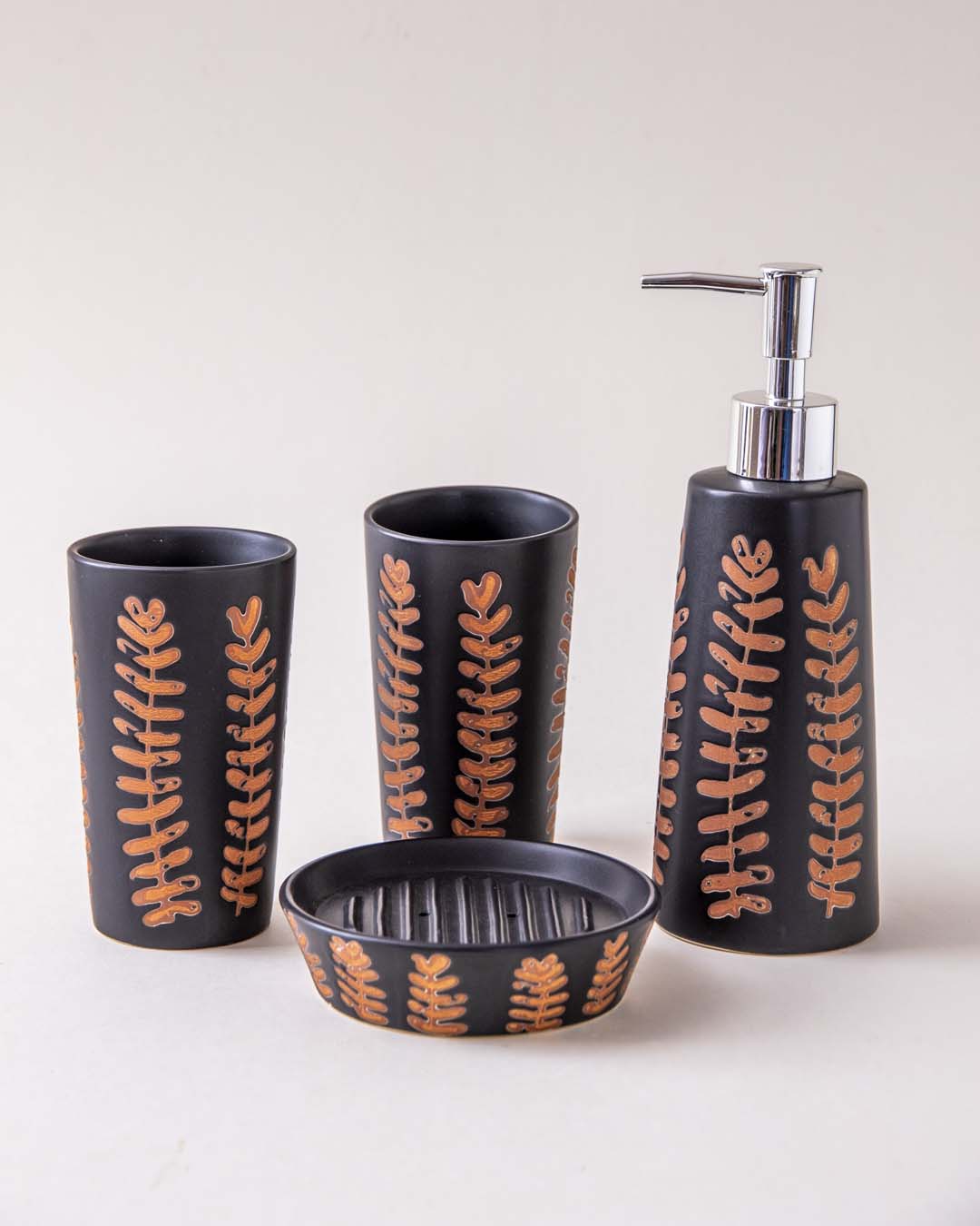 Fern Leaf 4-Piece Bath Set - Black