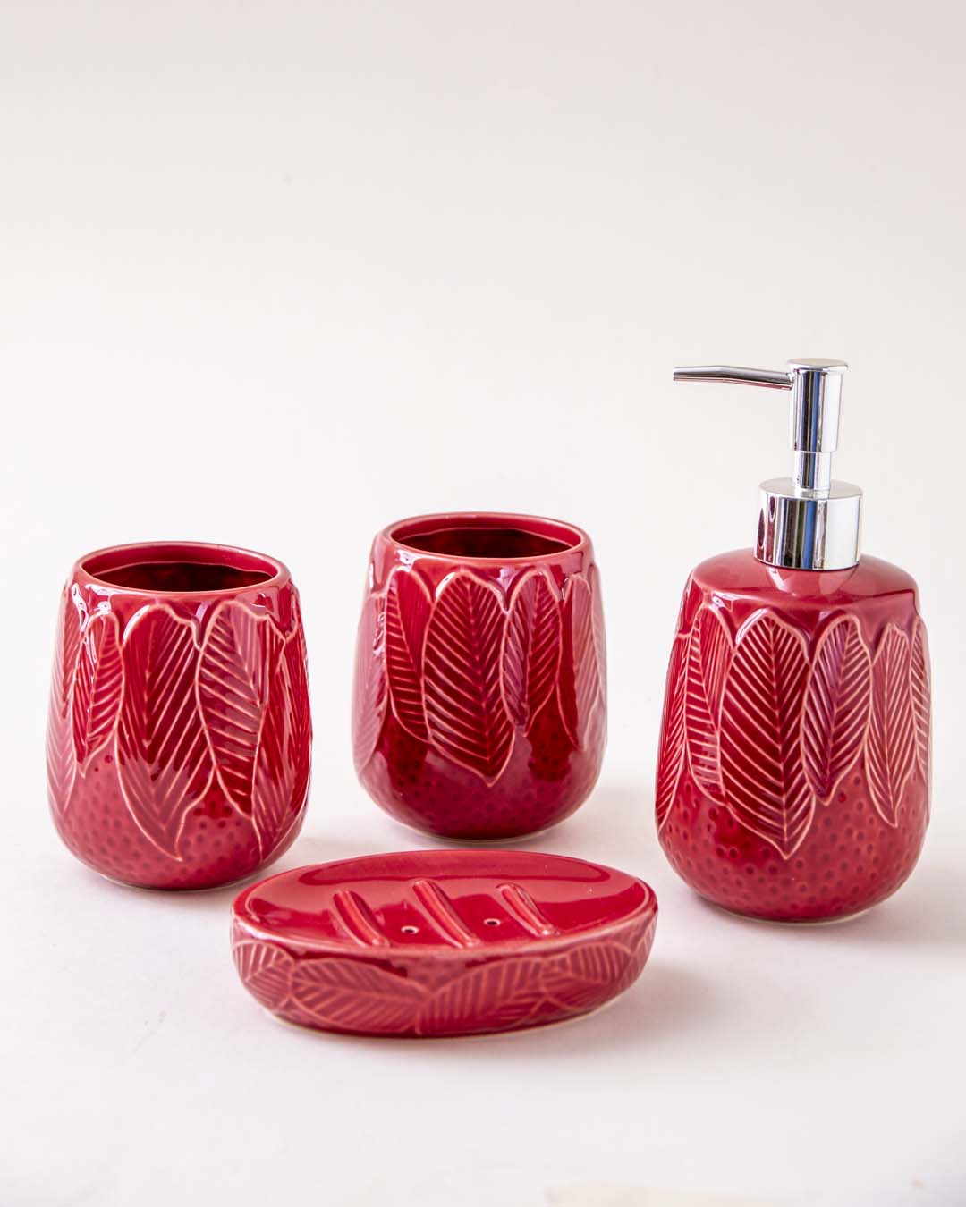 Autumn Leaves 4-Piece Bath Set - Red