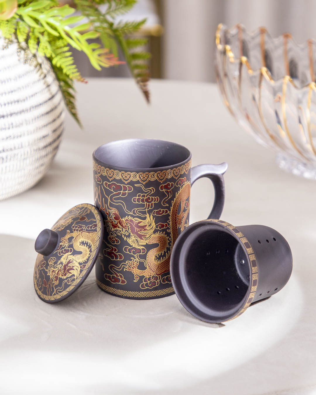 'Dragon' Stoneware Lidded Mug - Dark Brown - The Decor Kart