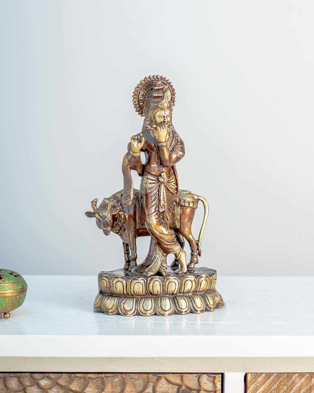 Marvelous 'Krishan With Flute' Table Top sculpture