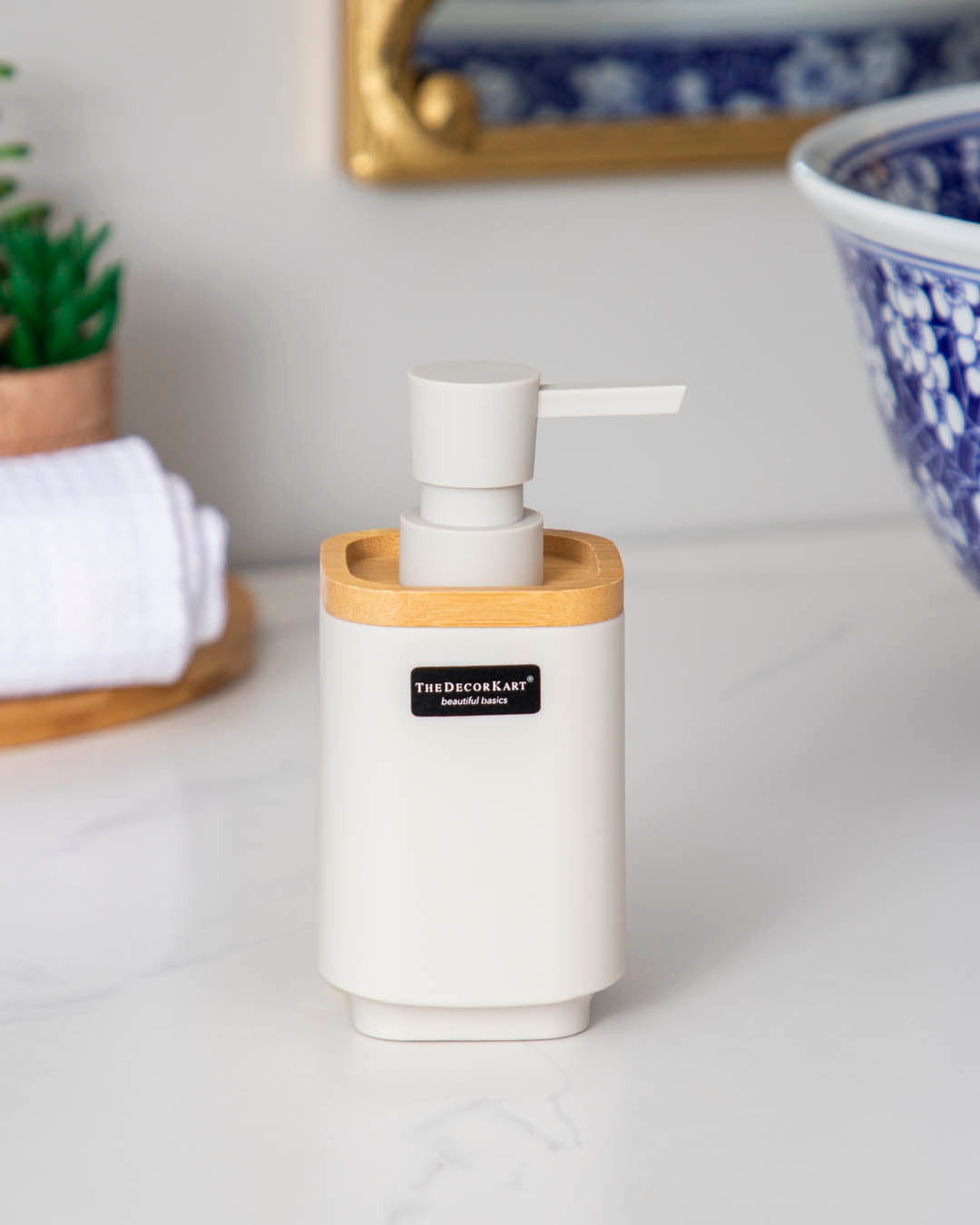 Modern minimal white liquid soap dispenser