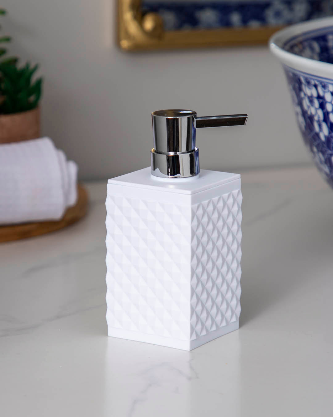 White Contemporary acrylic soap dispenser