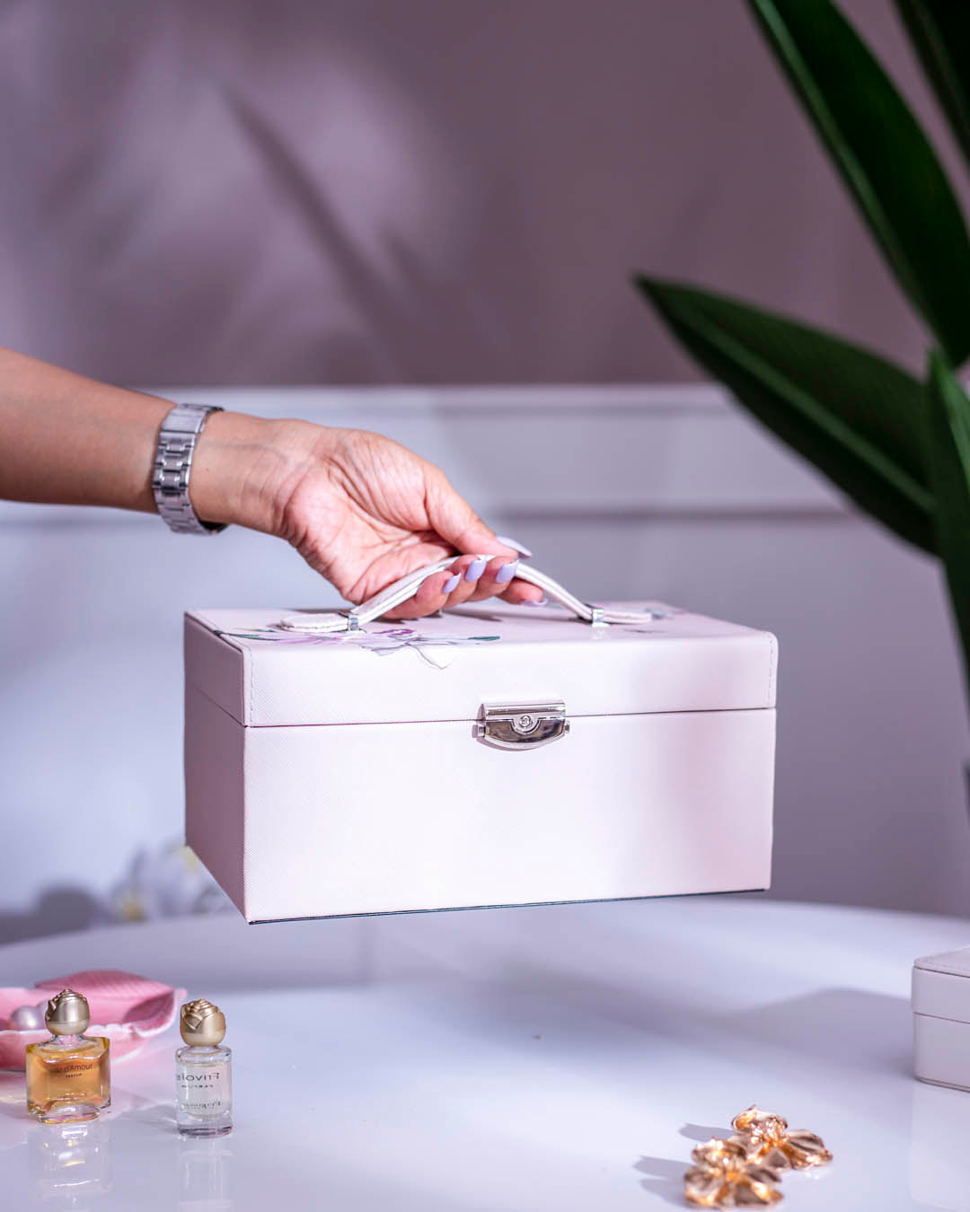 Jewellery Box With Mirror - The Decor Kart