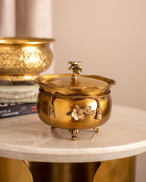 'Ribbon' Handcrafted Brass Bowl with Lid - 5" - The Decor Kart