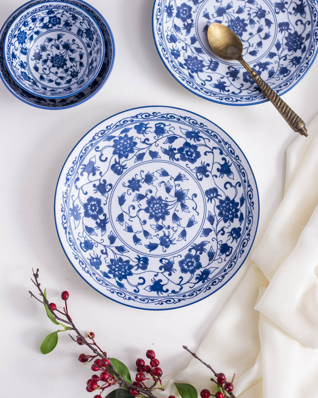 Classical Orchid White & Blue Dinner Plate - The Decor Kart